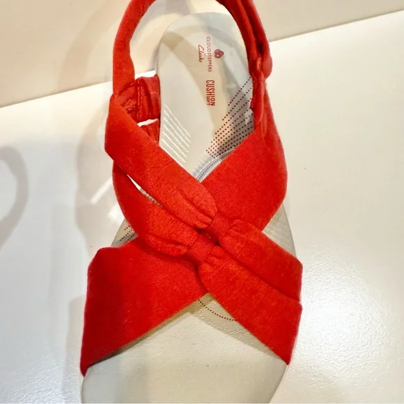 Cloudstepper by Clarks Women 7.5 Slingback Cushion Soft Sandals Vacation Beach - Picture 7 of 8